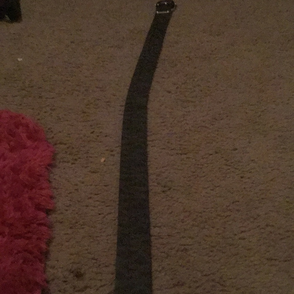 It’s a female Michael kors belt it’s not used